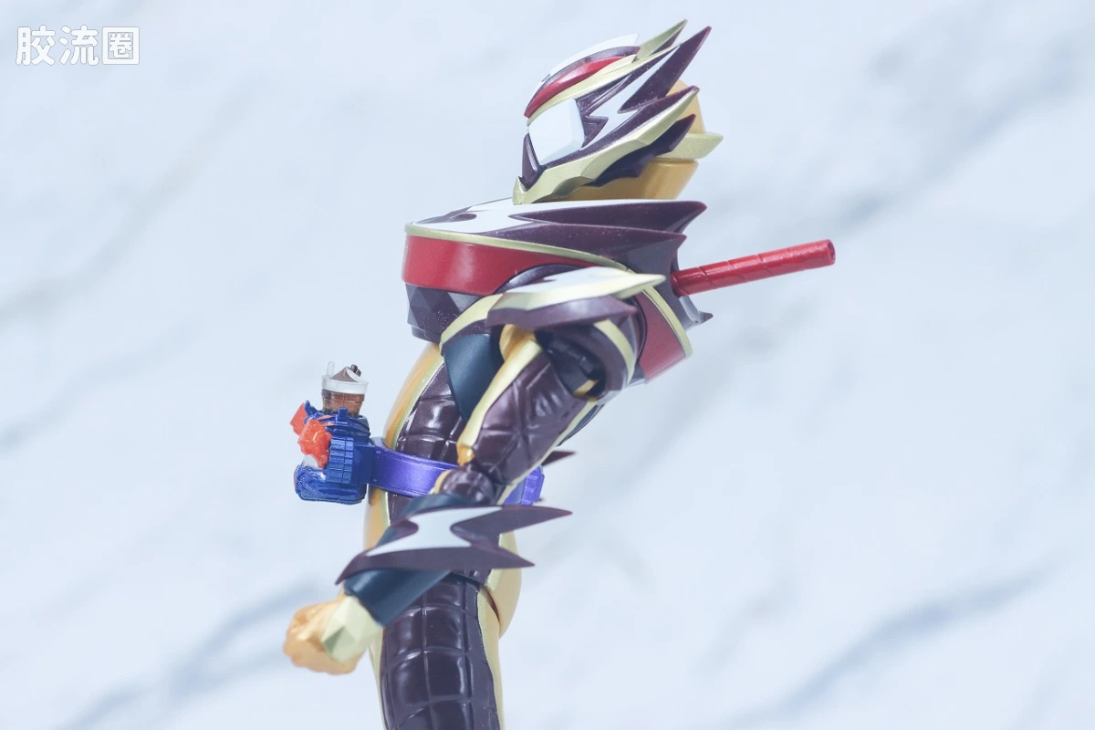 SHF 假面骑士限定版 假面骑士Valen/瓦伦 冰沙特装＆“松脆”效果配件套装 - 图片